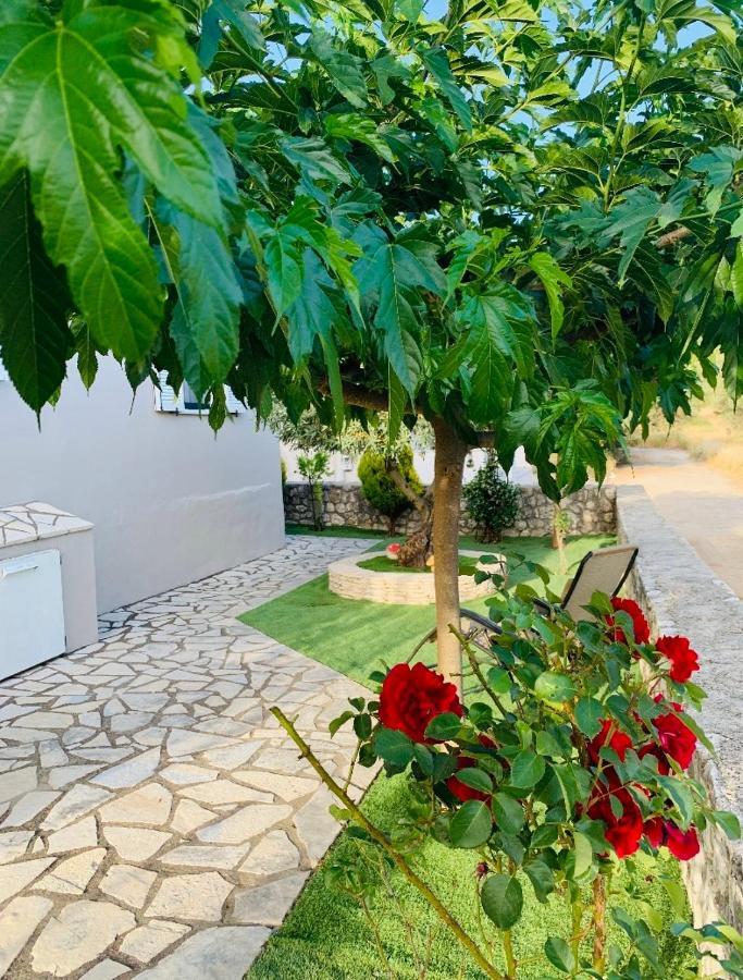 Helen S House Villa Komílion Dış mekan fotoğraf
